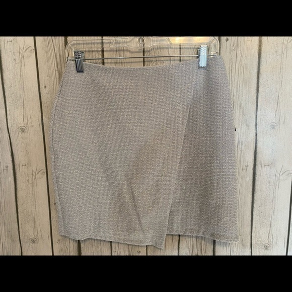 Sold - Picture 2 of 7